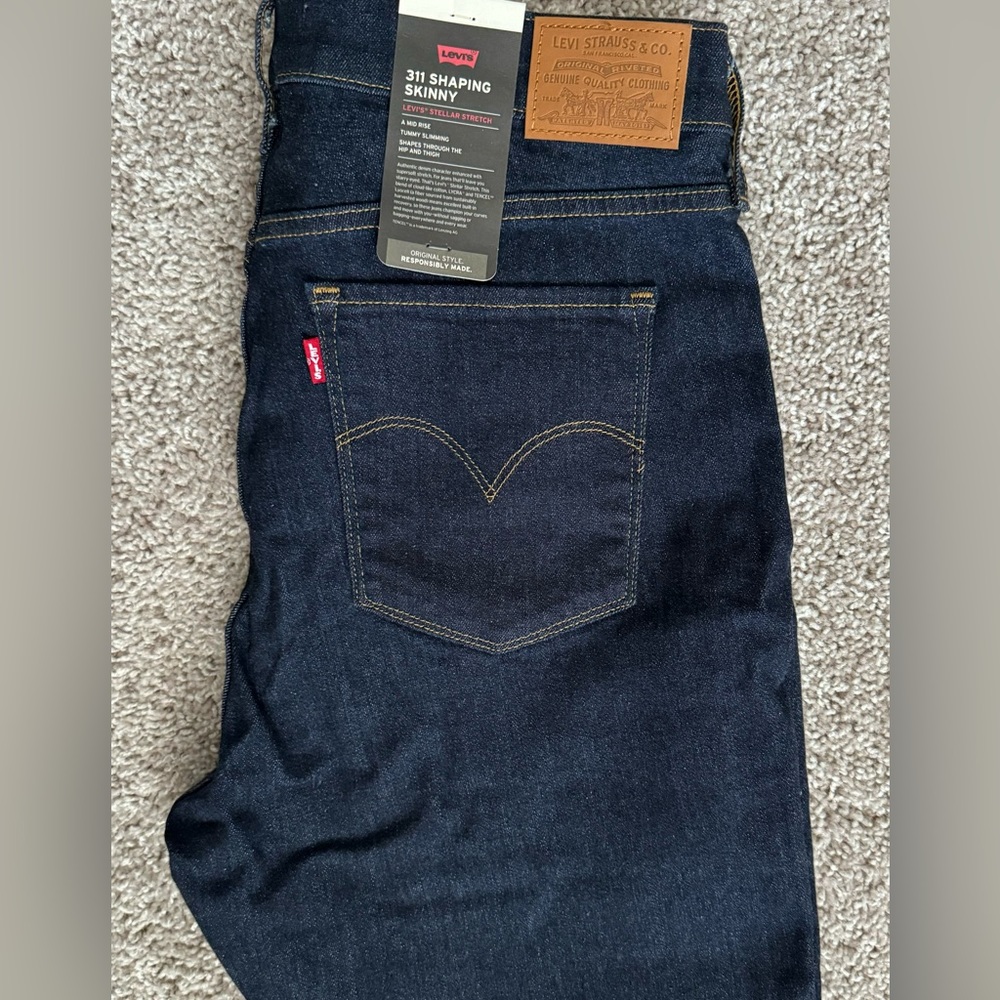 Levi’s Premium 311 shaping skinny jeans